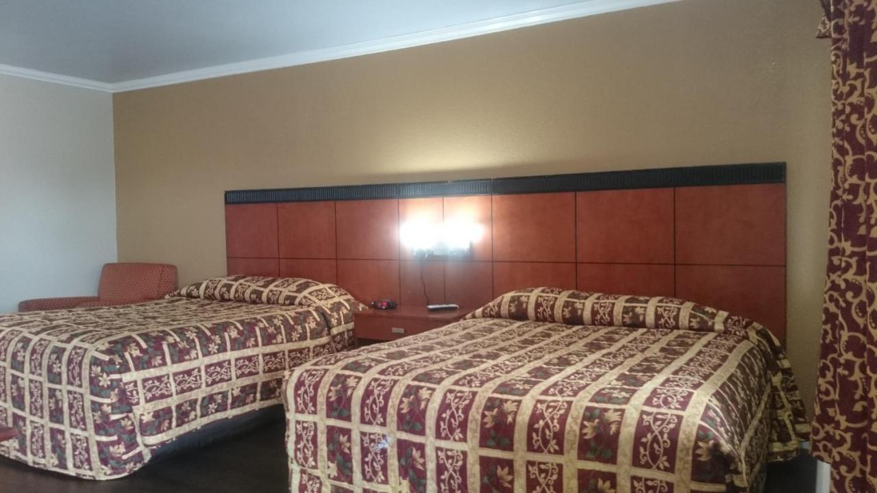 Monterey Fairgrounds Inn Exterior foto