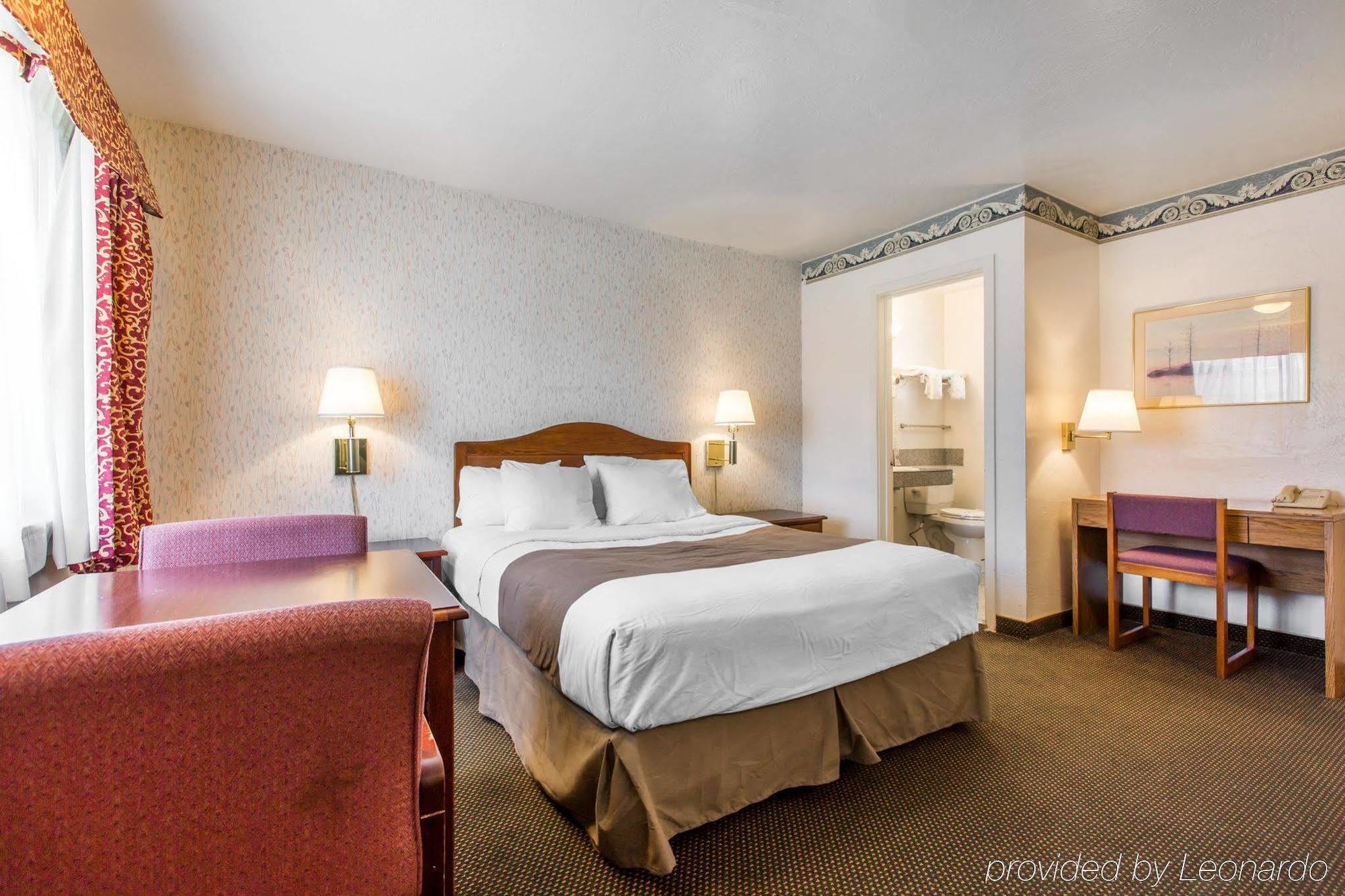 Monterey Fairgrounds Inn Exterior foto